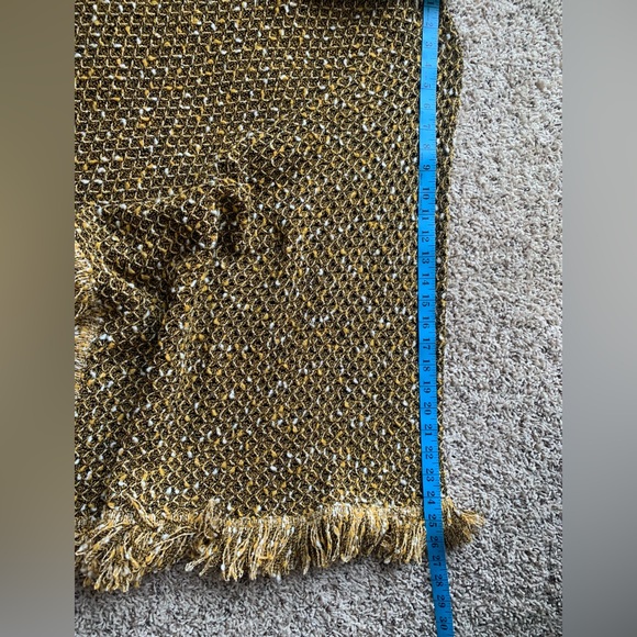 ST.JOHN Turtleneck Sweeter Shawl Cape Fringed Sleeves and Hem Wool Blend Mustard - Picture 13 of 14